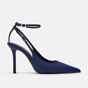NWT Zara Heel